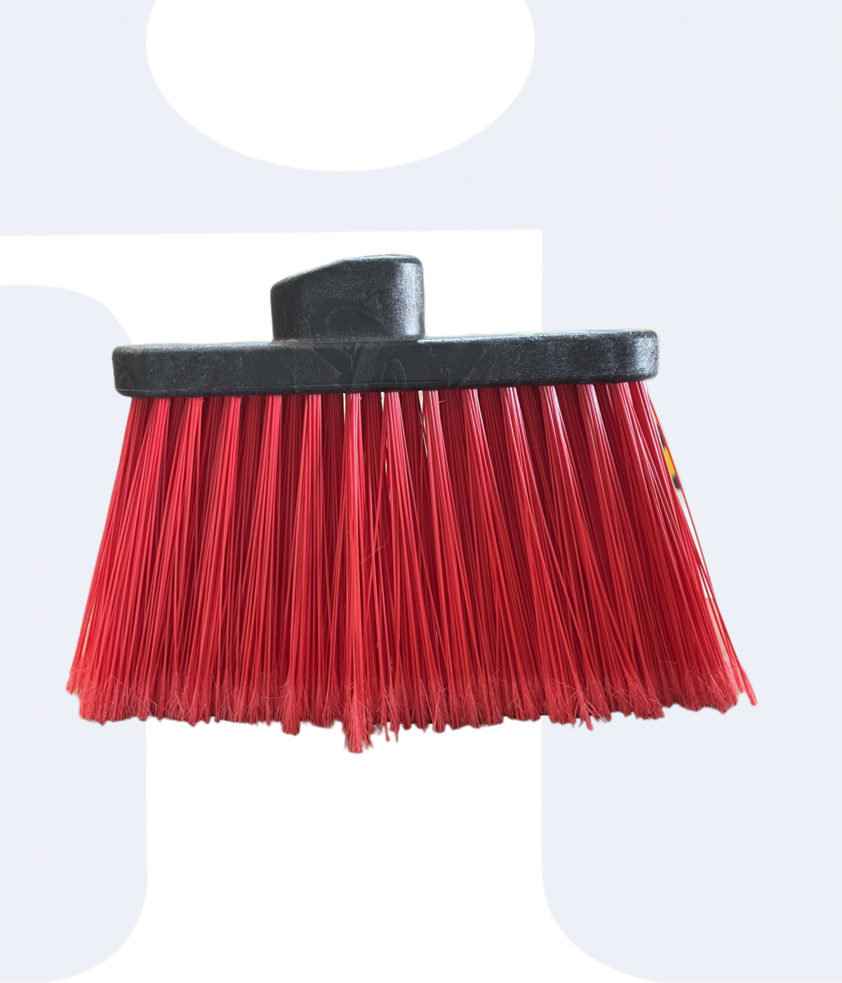 ESCOBA ANGULAR EN PVC ROJO CASTOR